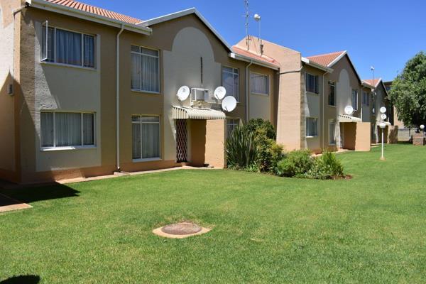 To Let 2 Bedroom Property for Rent in Kannoniers Park North West